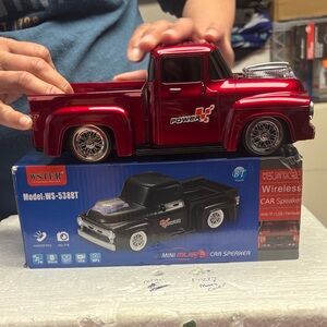 Red Wireless Car Speaker Toy